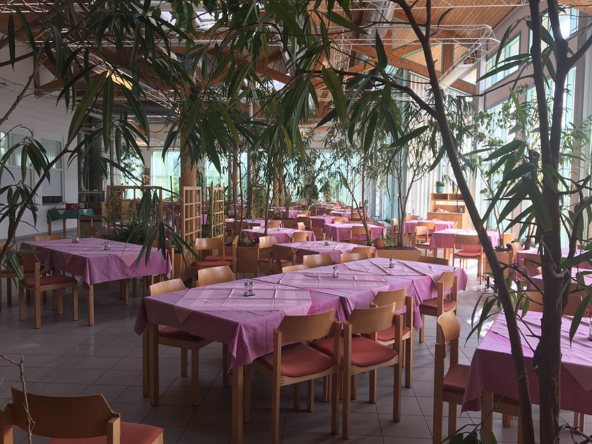 Hostel Obertrum Eksteriør billede