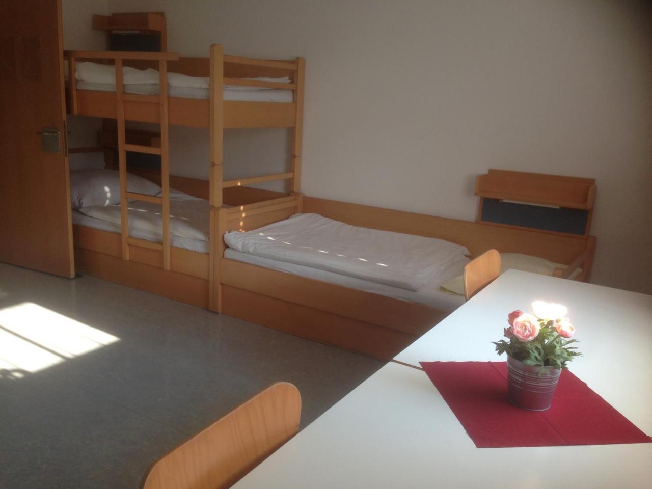 Hostel Obertrum Eksteriør billede